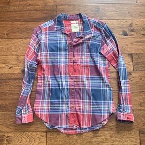 AE Boyfriend Fit Button Down